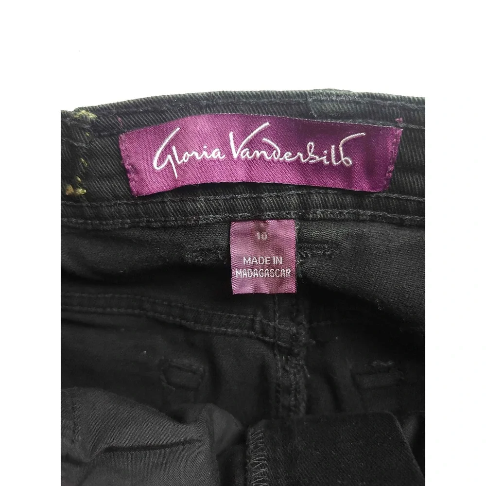 Gloria Vanderbilt exact item